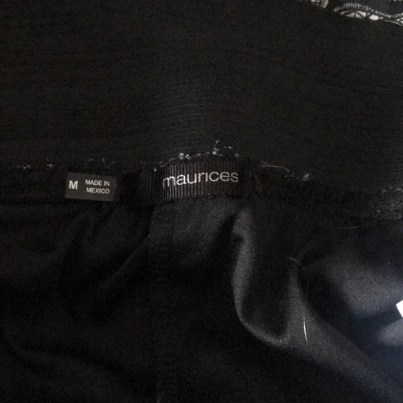 Black and white skirt - Picture 2 of 2